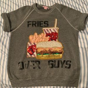 Bow and Drape fries over guys short sleeve sweater